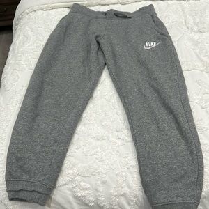 Girls grey Nike  jogger sweat pants